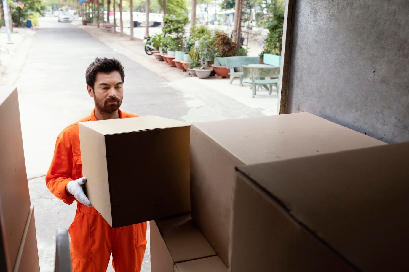 How Businesses Benefit from Our Storage Box in Windsor?