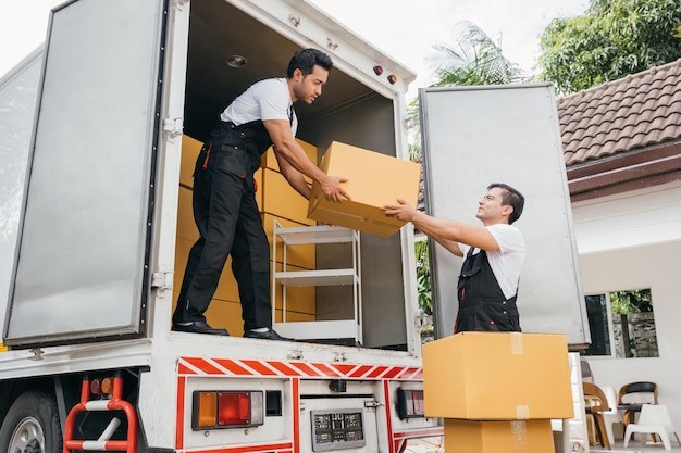 From Packing to Storage: Move Out Bin’s Smarter Storage and Moving Solution