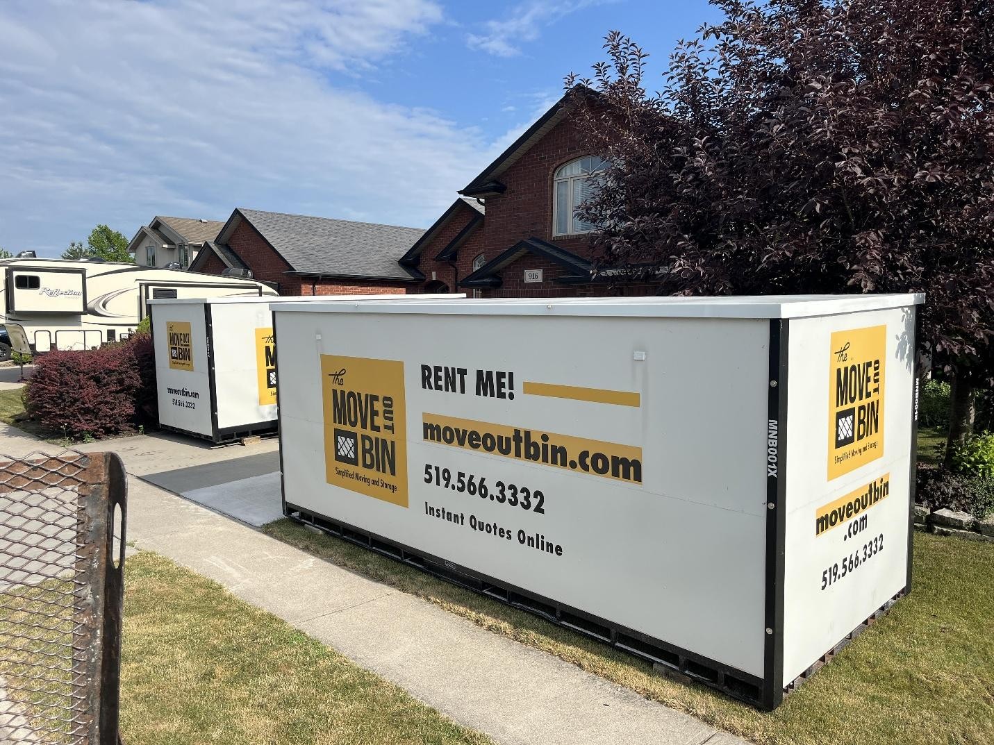 How a Portable Storage Bin Helps You Pack at Your Pace