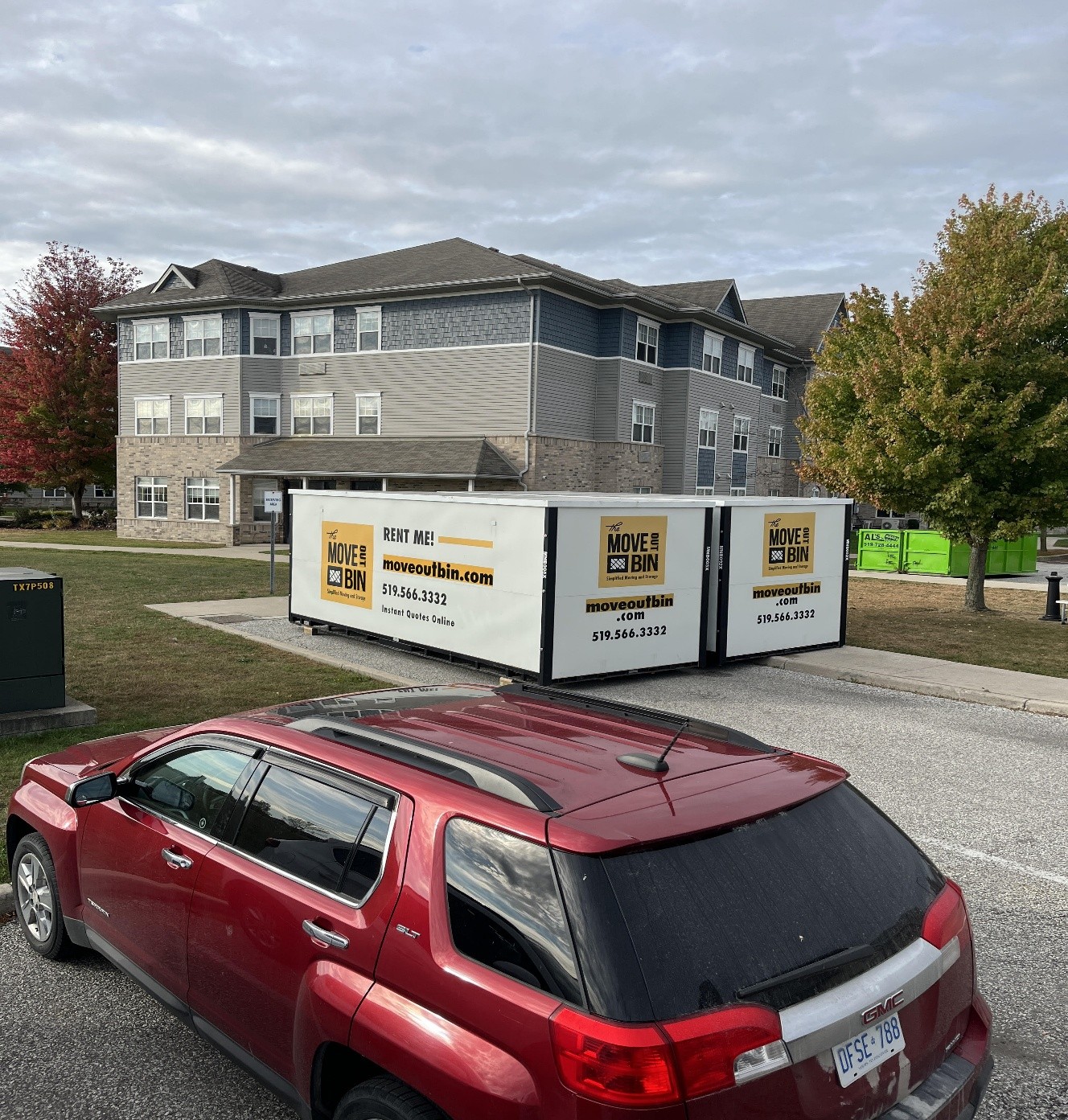 How a Storage Box for Rent Creates More Flexibility During a Move
